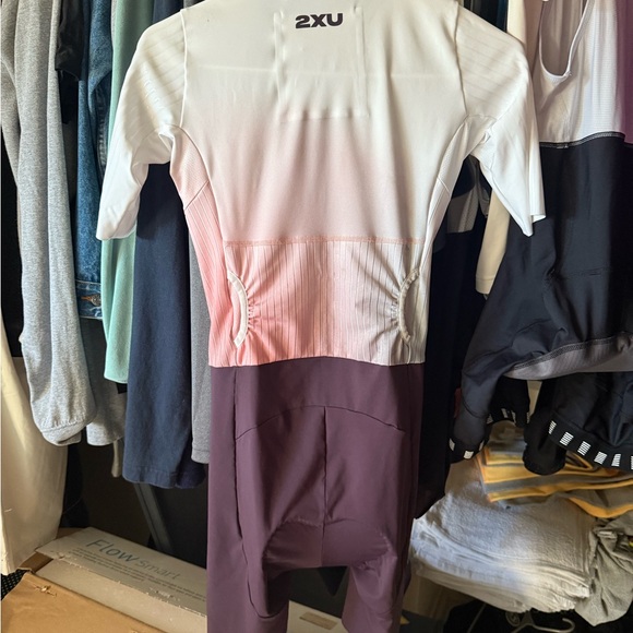 2XU Light Speed React Trisuit Triathlon - Picture 3 of 6